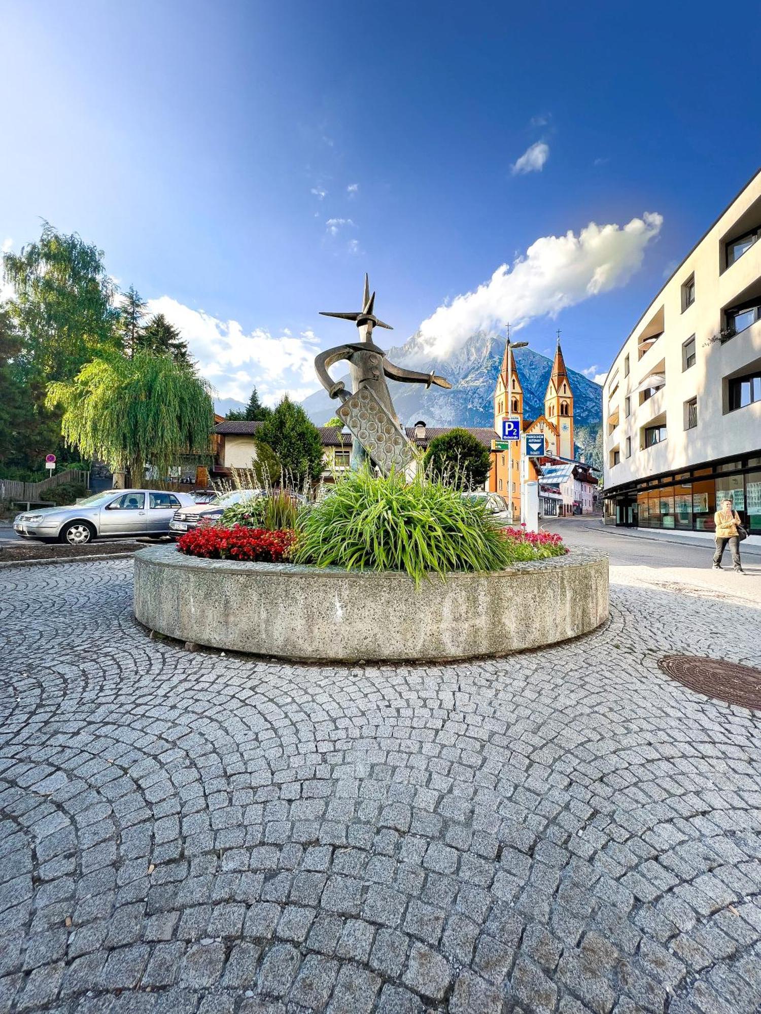 Mitten Im Zentrum Ferienwohnungen Mit Sonniger Terrasse Telfs Luaran gambar